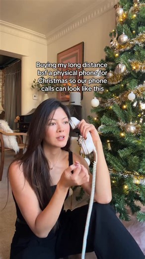 Physical HQ on Instagram: "Modern landlines ?! That just pair to your smartphone ?! And just charges with USB-C?? This is a dream life. ☁️ 🎄"