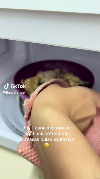 Cara Efektif Defrost Ayam Menggunakan Microwave