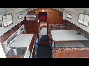 Compass 28 Yacht.