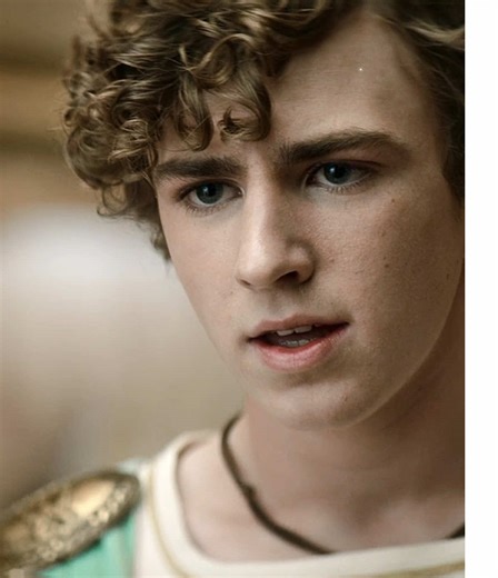 Annabeth id burn it all down.. PERCABETH STRONG AS EVER! #percyjacksonandtheolympians #percyjackson #walkerscobell #percabeth #viral Percabeth edit in Percy Jackson S2 HIGH QUALITYY