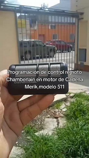 Programación de Control Remoto Chamberlain para Merik 511