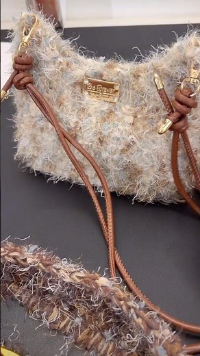 You Won't Believe How EASY It Is to Make a Fuzzy Crochet Bag