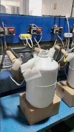 Our compact LN2 tanks are small in size but big on performance.