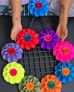 1.2M views · 8K reactions | Easy and Amazing paper flower wall decor diy #diy #craft #walldecor #homedecor #amazing | Creative ViNii | Facebook