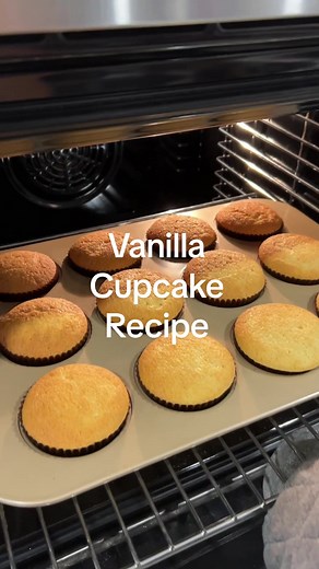Perfect Vanilla Cupcake Recipe 🧁