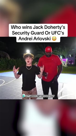 Who wins Jack Doherty’s Security Guard Or UFC’s Andrei Arlovski 😳 #jackdoherty
