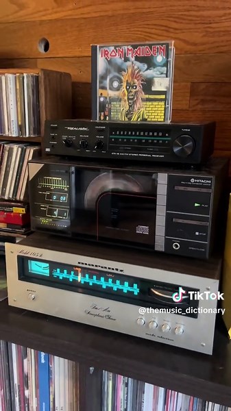 Exploring the Hitachi DA-1000 CD Player History