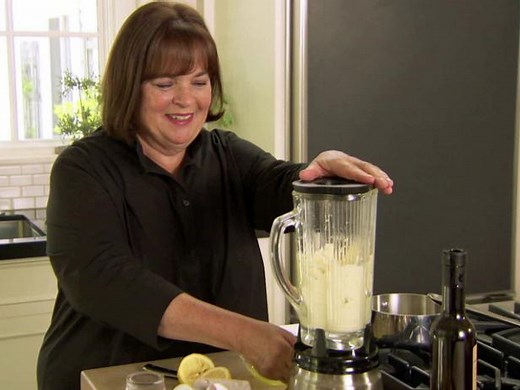 Ina Garten's Quick and Easy Hollandaise Sauce