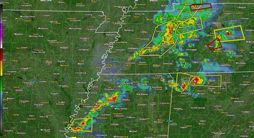 Update: we now have two distinct lines of thunderstorms, one in west TN and one in north MS. Both of these segments still contain all hazards including damaging winds, large hail, and quick spin-up tornadoes. This should exit into Middle TN and Alabama in the next 3-4 hours. ⛈️ | US National Weather Service Memphis Tennessee