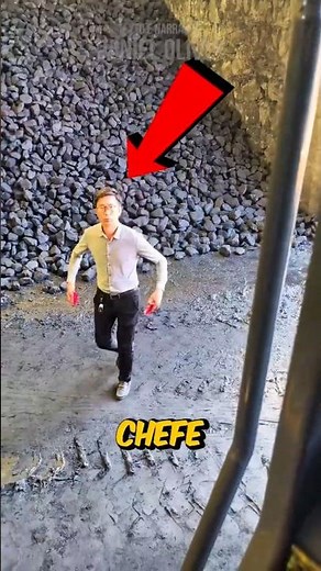 Boss CALLED TO WORK Sunday (Credits: 能源老邸/49037639457 on Douyin)