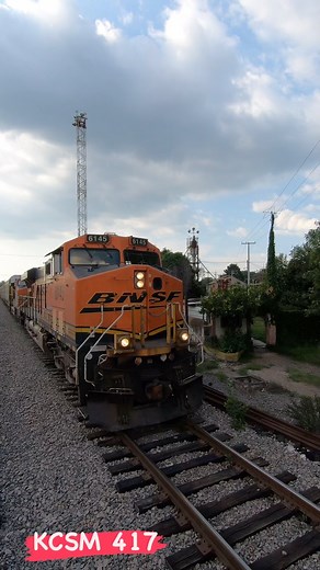 CPKC AUTORACK TRAIN Síguenos para más contenidos @kcsm417 Follow me 4 more content @kcsm417 #bnsf6145 #railroadphotography #railfan #es44ac #sd70ace #reels2023 #railfanning #railroads_of_america #repost #reelsinstagram #parati #photography #trains #kcs #cpkc #trains_worldwide #saturday #viral #mexico #railway #sonya7iii #canon #gopro #reels #instadaily #acambaro #bnsf #fyp #ferrovia #canadianpacificrailroad | Kcsm 417