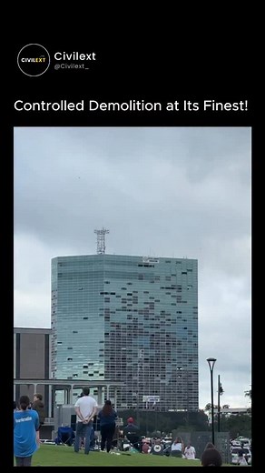 Boom 💥 A 21-story skyscraper in Louisiana comes down in seconds! Watch the incredible precision of this controlled demolition — a perfect blend of engineering, planning, and timing. From months of preparation to a few seconds of collapse — this is civil engineering mastery in action! 🏗️🔥 Would you trust your team to bring down a structure like this? 👷‍♂️ Comment your thoughts below! #CivilEngineering #Demolition #EngineeringMarvel #StructuralEngineering #Skyscraper #Louisiana #EngineeringNew