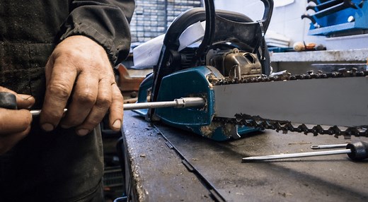 Chainsaw Repair | 8 Common Repairs and Easy Solutions