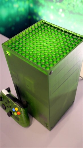 Xbox Series X25 Limited Edition — Translucent Green 25th Anniversary