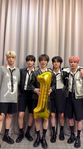 TXT Achieves First Billboard 200 Top 1 with Debut Album