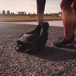 🎉 Ready to Level Up Your Training this year? 🎉 💪 Take your workouts to the next level with the Gravity Fitness Weighted Vests (10kg, 20kg, 30kg) – the ultimate tools to build strength, endurance, and power in every session. ✨ 🔥 Why the Gravity Weighted Vest? 🔥 ✔️ Customizable Resistance – Fully adjustable weight up to 30kg to supercharge walks, pull-ups, push-ups, squats, and more. ✔️ Walking Ready – Amplify your daily walk routines with added resistance to boost calorie burn and overall in
