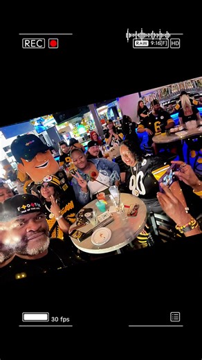 fanofthelogo1 (@fanofthelogo1)’s videos with Champagne Life - Album Version - Ne-Yo