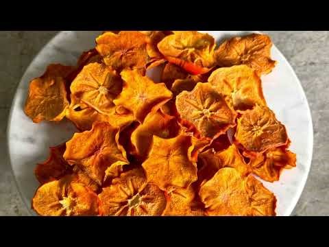 DIY Persimmon Garland & Dried Fruit Decorations