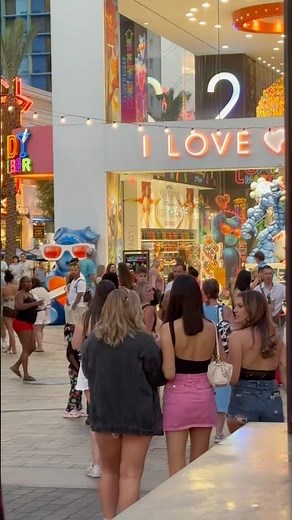 The LINQ Promenade Lunch at Gordon Ramsay Fish & Chips Las Vegas