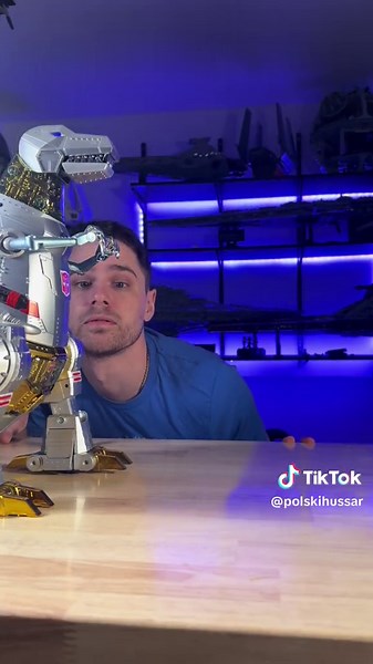 Godzilla vs Grimlock Battle: Who Will Reign Supreme?