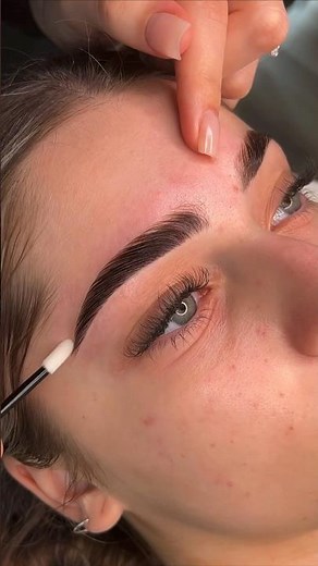 Find Your Perfect Eyebrow Shape for Your Face Shape | Expert Tips