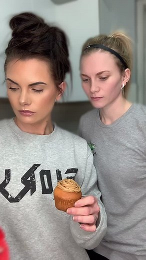 Really need to start pulling her up on her manners 😂