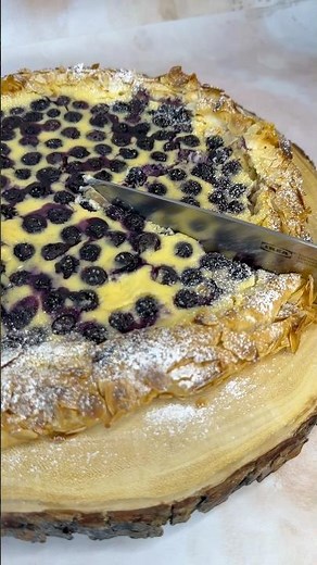The Easiest Blueberry Cake Recipe Made in Just 5 Minutes
