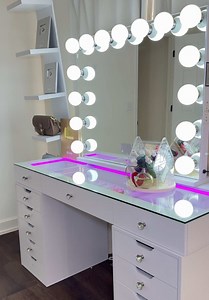 Organizing My Vanity 🫧💕 | Makeup & More