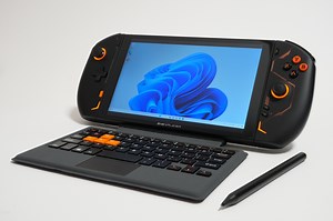 【Hothotレビュー】 携帯ゲーム機&ノートブックに変形できるDIYポータブルPC「ONEXPLAYER 2」だけでいい