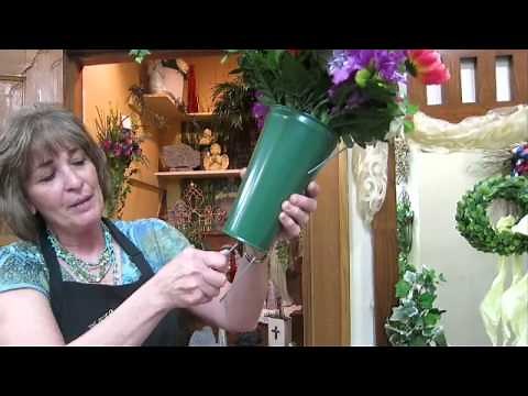 How to Decorate a Headstone with Memorial Flowers at the Cemetery