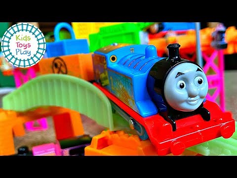 Thomas and Friends™ Trackmaster Hyper Glow Night Delivery Set