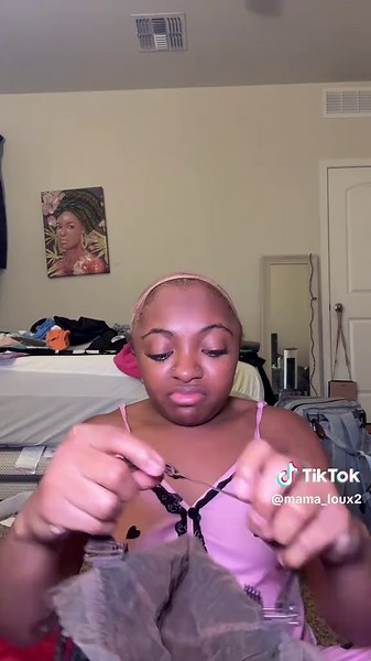 ✨ Instant volume, real human-hair curls, and knotless boho braids — this JALIZA wig is giving everything 😍 The HD full-lace and pre-bleached hairline make it look like my own scalp, and it’s tangle-free, lightweight, and perfect for daily wear or glam nights. A must-have for anyone who loves natural-looking braids ✨@Jalizabraids #JALIZAbraids #braidedwigs #bohobraids #deepwavewig #braidedwig