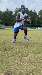 4.4K views · 247 reactions | Every Cut should sell an opposite direction Tag a RB #therunningbackclub® | The Running Back Club | Facebook