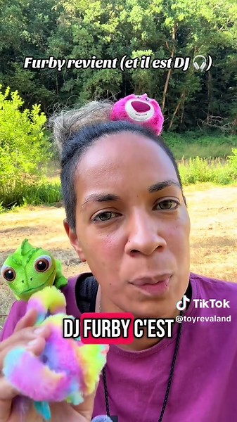 DJ Furby : Le retour d'une peluche culte des années 90