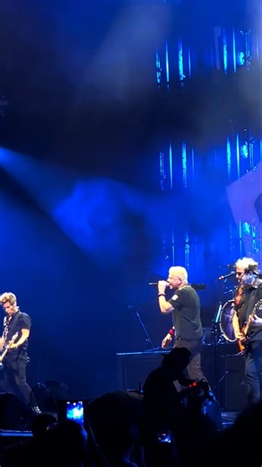 The Offspring - Looking Out For #1 LIVE CLIP - Albuquerque, New Mexico (Aug 26, 2025)