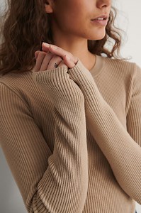 Ribbed Knitted Round Neck Sweater Beige