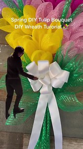 1K views · 14 reactions | New Spring Tulip Bouquet Wreath DIY Tutorial | Hollie Hobbies | Facebook