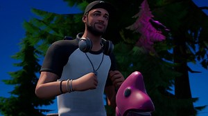Fortnite: Ali-A has fans divided after posting his baby's photo in a weird order on Instagram