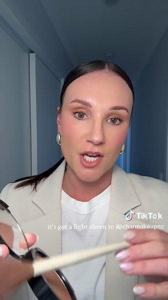 Reuniting with an Old Friend: Best Cool-Toned Bronzer Makeup Tutorial