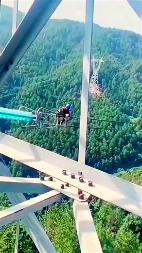 Old Is Gold: The Legacy of Charlie Chaplin in Comedy