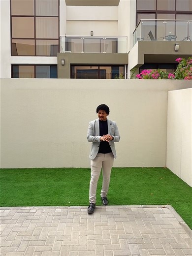 Ready-to-Move 4BR Townhouse in Dubai ✨ Spacious 4-bedroom townhouse — move in immediately 🌿 Private outdoor area for relaxing and entertaining ☀️ Bright interiors with a smart, functional layout 🧼 Excellent condition — no renovations needed A perfect choice for families or a high-return investment. 📩 DM us to book your private viewing.