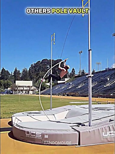 Normal jump VS King of pole vault