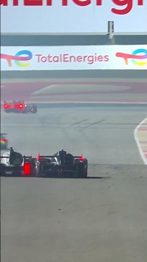 EPIC battle for position! 🔥