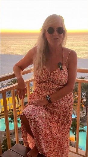 Katy Escapes the Greenhouse! 🌴 Stunning Clearwater Sunsets 😍