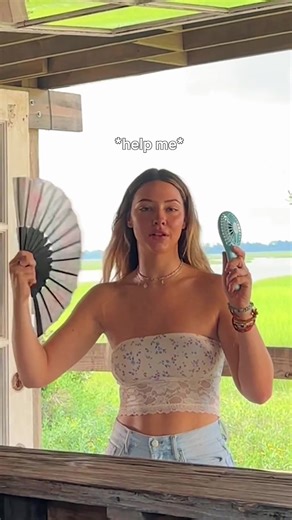 Madelyn Cline and Rudy Pankow in Outer Banks Highlights