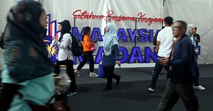 Madani Anniversary: Enthusiastic response to traffic offence discounts and government services [NSTTV] |