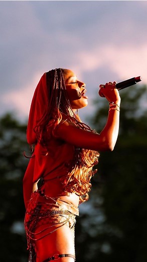 Starrgirl 💜⭐️ on Instagram: "Woman commando !!!!!"