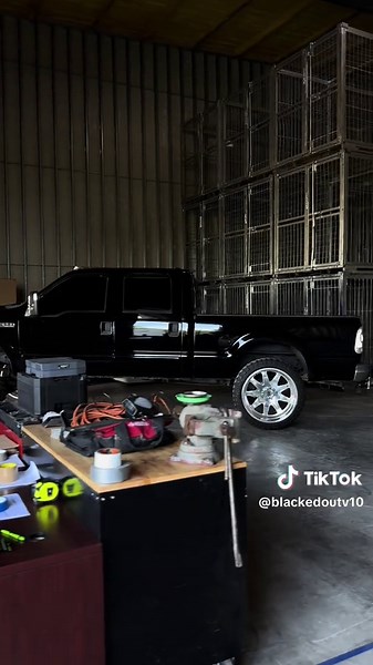 Ford F250 V10 Engine Upgrade for Optimal Performance