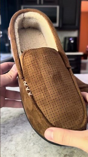Cozy & Stylish: Men’s Suede Memory Foam Moccasin Slippers Review