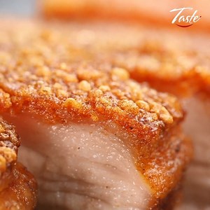 Chef John shares the secret to get ultra crispy pork belly 😍😍 | Taste Show